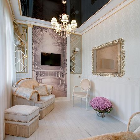 Apartment Bonapart Kharkiv Bagian luar foto