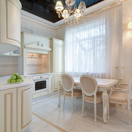 Apartment Bonapart Kharkiv Bagian luar foto